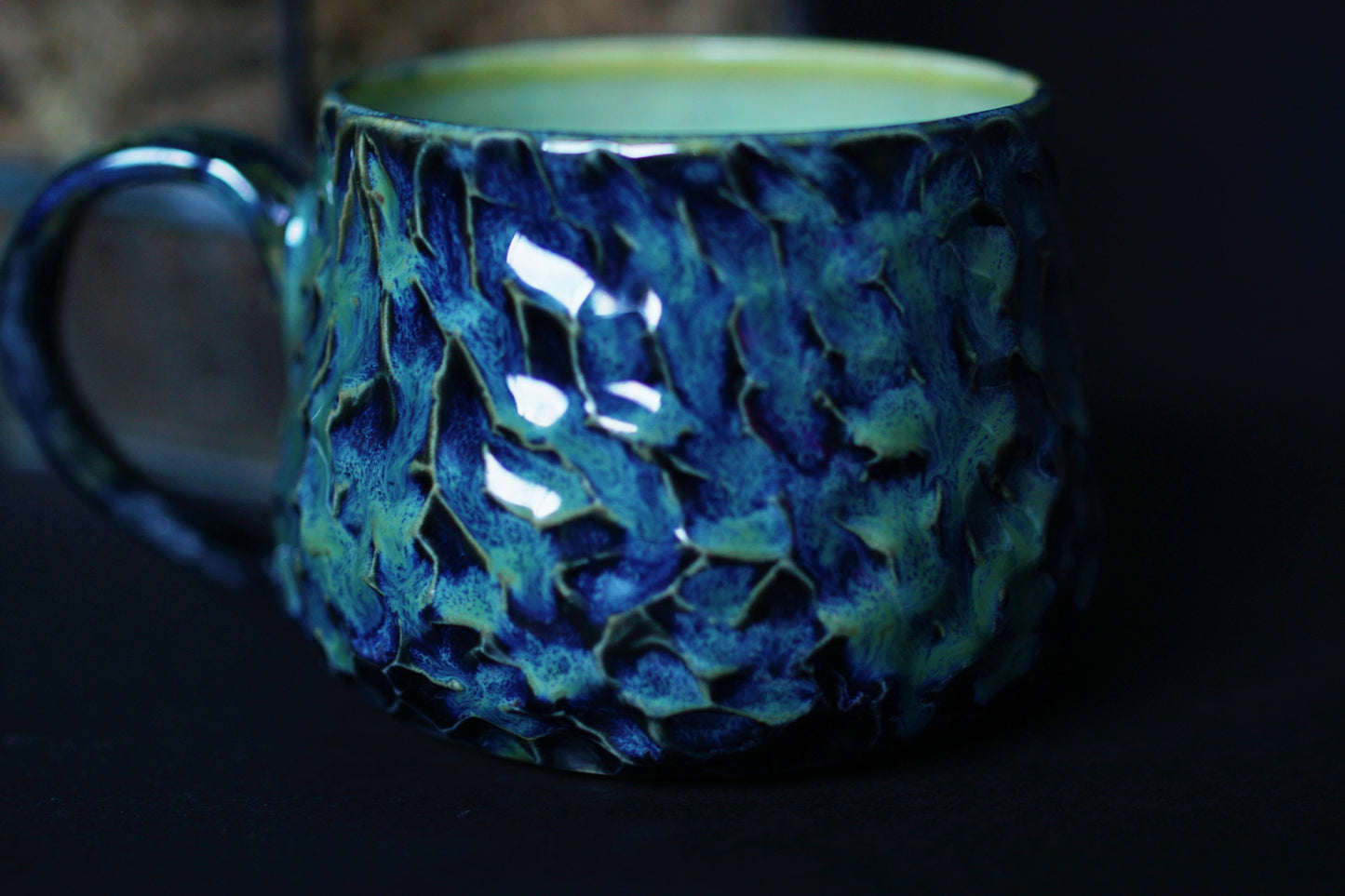 Faceted mug