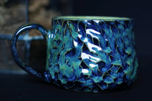 Faceted mug